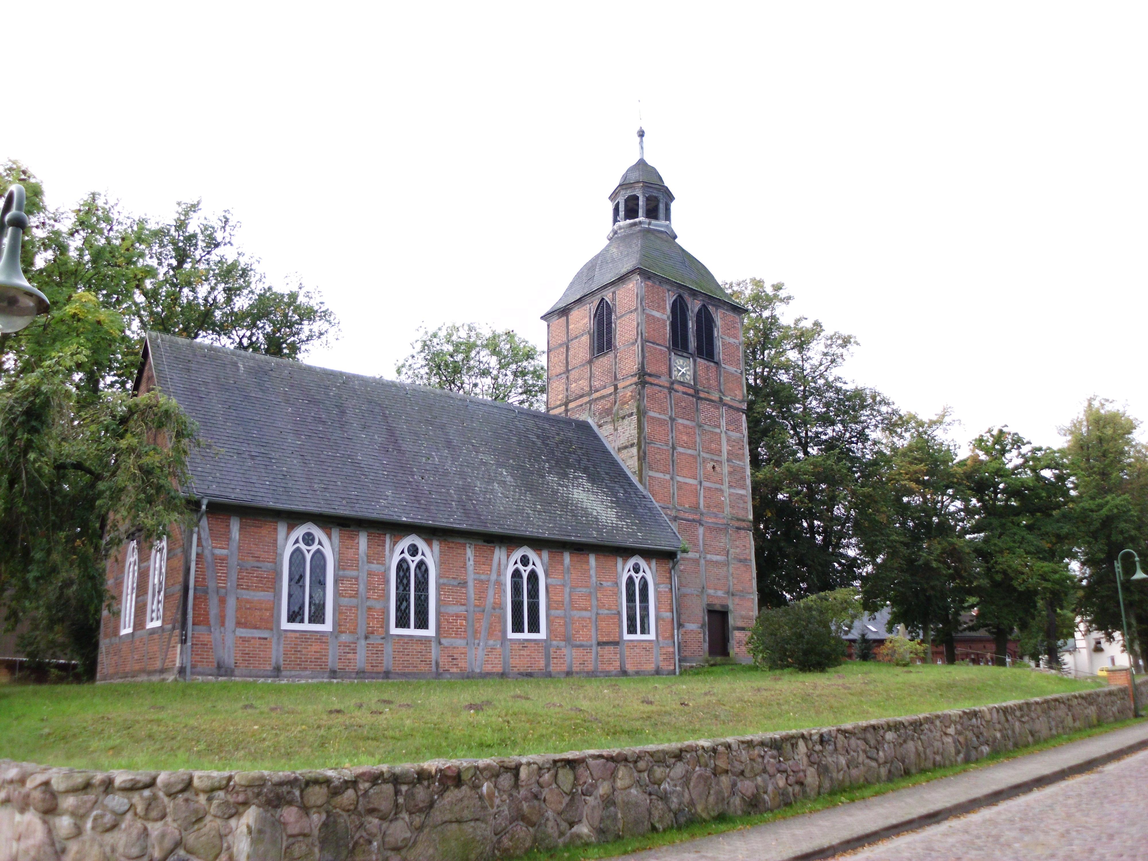 Dorfkirche Weisen